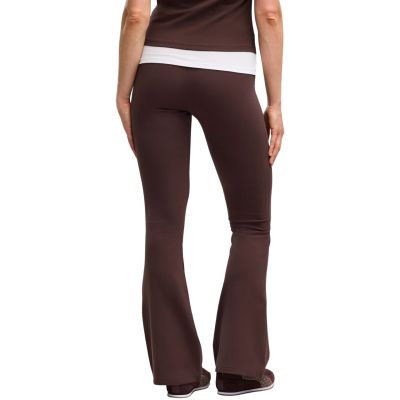 4. Legginsy damskie Puma Ess High-Waist Flared brązowe 631542 33