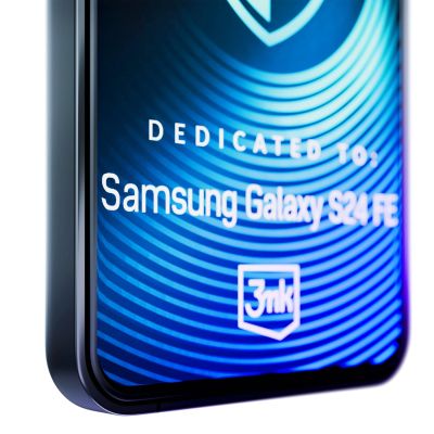8. Szkło hartowane 3mk HardGlass Max Lite Black na Samsung Galaxy S24 FE