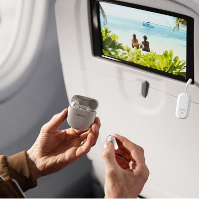 7. Twelve South AirFly Pro 2 - adapter Bluetooth do wejścia 3,5mm jack kompatybilny z AirPods i innymi słuchawkami Bluetooth, do 2 par słuchawek jednocześnie oraz z AUX IN (white)