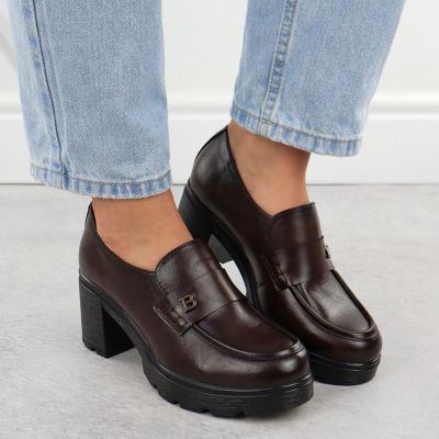 7. Półbuty mokasyny damskie na klocku brązowe Potocki SZ12700