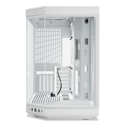 2. Obudowa Hyte Y70 Midi Tower Standard - white