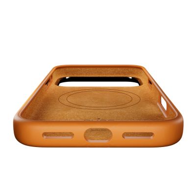 6. Etui silikonowe Puro Icon Mag Pro Liquid Silicone na iPhone 17 Pro Max kompatybilne z MagSafe, z ochroną aparatu i aluminiowymi przyciskami - pomarańczowe