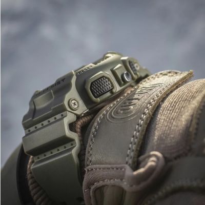 13. Zegarek sportowy M-TAC Oliwkowy (50006001)