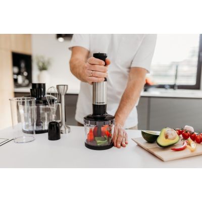 3. Blender ręczny Blaupunkt HBD812 (1700W)