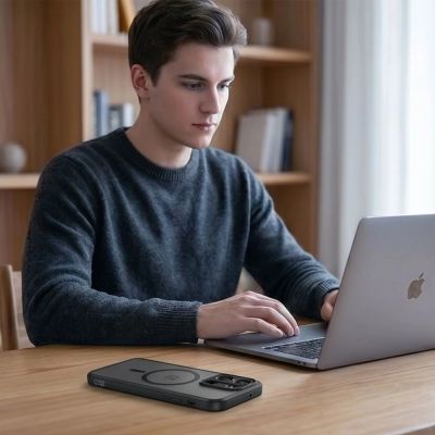 7. Etui Tech-Protect Magmat MagSafe na OnePlus Nord 6 - czarne matowe