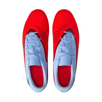 10. Buty piłkarskie Nike Phantom 6 Low Club FG/MG HM8933 400