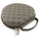 2. Etui na słuchawki Guess Carry Box - brązowe