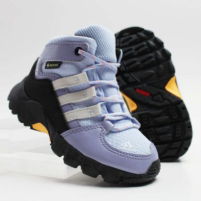 4. Buty sportowe dziecięce adidas Terrex Mid GTX sneakersy fioletowe (FZ6053)