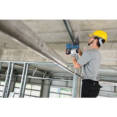 2. Bosch 0 611 910 000 młot udarowo-obrotowy SDS Plus