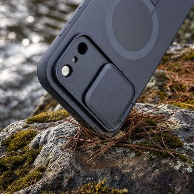 4. Etui Tech-Protect Kevlar Aura MagSafe na iPhone 18 Pro Max / 17 Pro Max - granatowe
