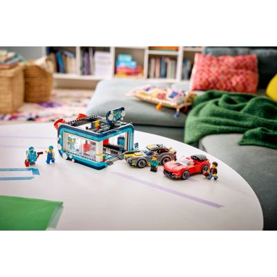 2. LEGO City 60497 - Automatyczna myjnia samochodowa
