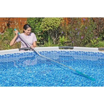 43. Bestway 58831 Zestaw Do Czyszczenia Basenu