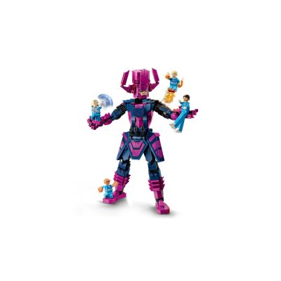 6. LEGO Marvel Super Heroes 76316 Fantastyczna Czwórka kontra Galactus