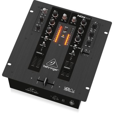 3. Behringer NOX101 Mikser DJ