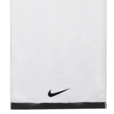 3. Ręcznik FUNDAMENTAL TOWEL MEDIUM NP