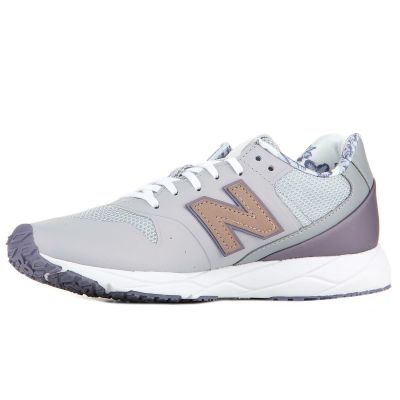 6. Buty New Balance W WRT96PCB