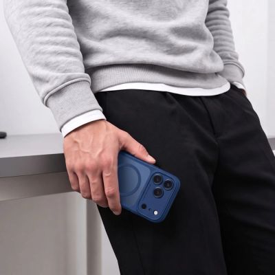5. Etui Tech-Protect MagPeak MagSafe CC na iPhone 18 Pro Max / 17 Pro Max - granatowe matowe