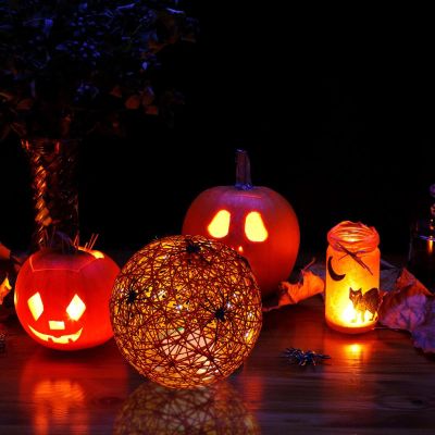 6. KULA DEKORACYJNA LAMPKA Z PAJĄKIEM LED 15CM HALLOWEEN POMARAŃCZOWY