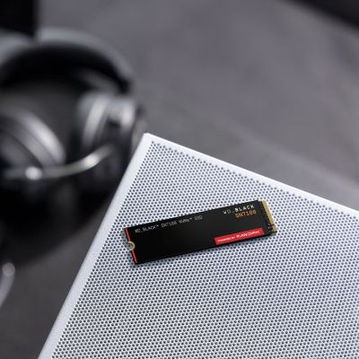 27. Dysk SSD WD Black SN7100 2TB M.2 NVMe WDS200T4X0E