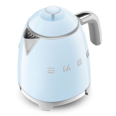 33. Mini czajnik SMEG Kettle KLF05PBEU 0,8L pastelbleu