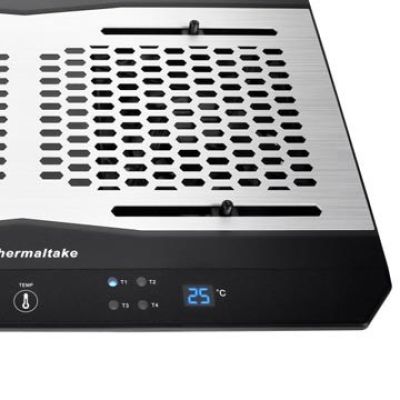 8. Podkładka chłodząca pod laptop Thermaltake Massive TM CL-N002-PL12BL-A (17.x cala; 2 wentylatory; HUB)
