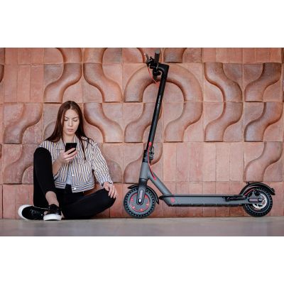 12. Hulajnoga elektryczna FAST WHEELS PRO