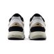 18. Buty New Balance M2002RPN