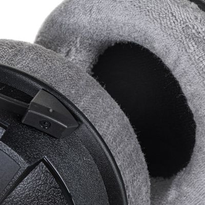 22. Beyerdynamic DT 770 PRO 250 OHM - Słuchawki studyjne zamknięte