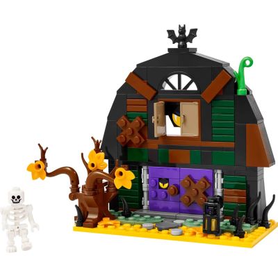 3. LEGO 40721 Halloweenowa stodoła