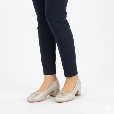 7. Kozaki damskie zamszowe ocieplane ażurowe khaki Potocki 12522