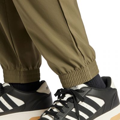6. Spodnie adidas Essentials Small Logo Cargo M JD1824