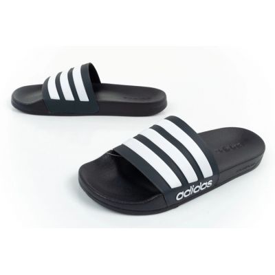 11. Klapki adidas Adiletten Shower M GZ5920