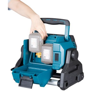 13. Makita DML809 lampa LED