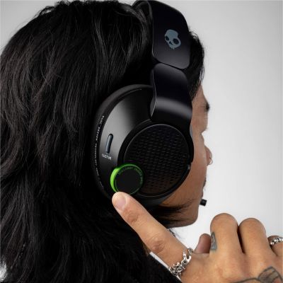 4. SKULLCANDY Gaming Headset Crusher PLYR 720 Wireless XBOX