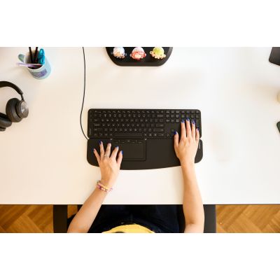 4. Contour Touch Ergonomiczny panel dotykowy przewodowy