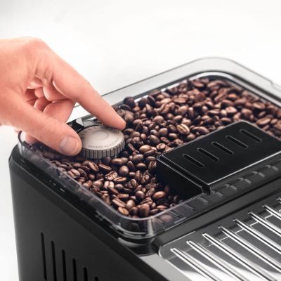 9. Ekspres ciśnieniowy DeLonghi ECAM 450.65.S