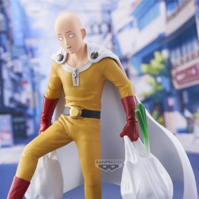 4. BANPRESTO ONE PUNCH MAN LIFE - SAITAMA