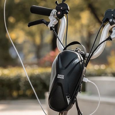 10. Torba Rockbros 3011006301 na kierownicę roweru lub hulajnogi 1,3 l - czarna
