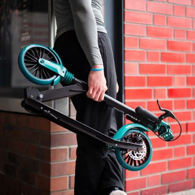 4. HM181T HULAJNOGA Z HAMULCEM TARCZOWYM NILS EXTREME