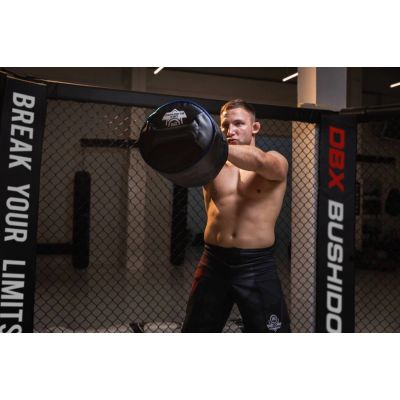 2. XBag – Sprzęt do treningu funkcjonalnego z regulowanym obciążeniem (1–40 kg)