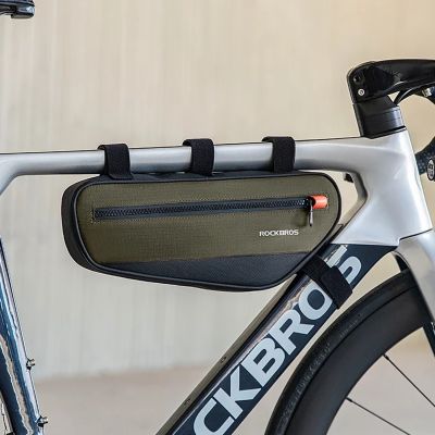 11. Torba Rockbros 30120079001 rowerowa na ramę 1,7 l - zielono-czarna