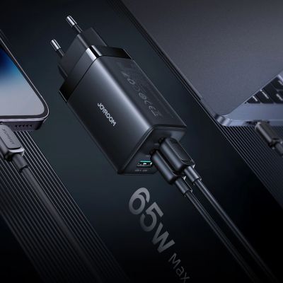 12. Ładowarka sieciowa Joyroom JR-TG10 65W GaN 2x USB-C + USB-A z kablem 100W USB-C - USB-C 1.2m - czarna