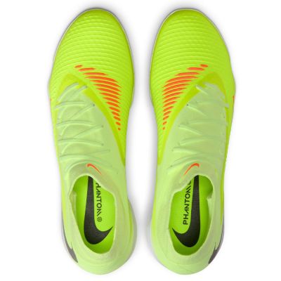3. Buty Nike Phantom 6 High Academy TF HQ2277-800