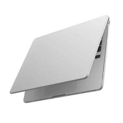 4. Etui AMAZINGTHING Titan Hardshell na MacBook Air M5 15" - przezroczyste
