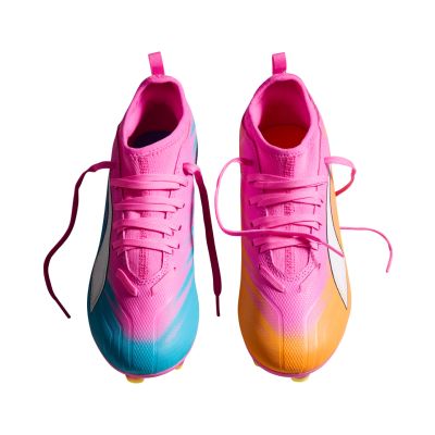 4. Buty piłkarskie dla dzieci Puma Ultra 6 Match FG/AG 108701 05