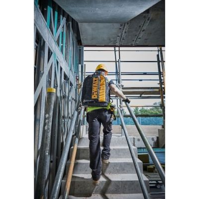 6. DeWALT DWST81690-1 walizka na narzędzia