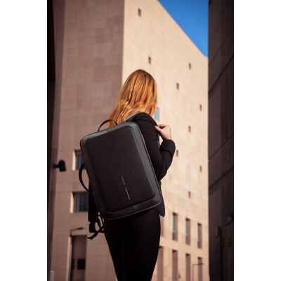10. XD DESIGN PLECAK ANTYKRADZIEŻOWY BOBBY BIZZ 2.0 CZARNY P/N: P705.921