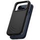 2. Etui CARE by PanzerGlass Feature FLOW MagSafe na iPhone 17 Pro - czarne