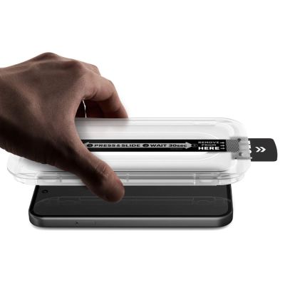 3. Szkło hartowane Spigen Glas.tR EZ Fit Pro 2-Pack na Google Pixel 10A