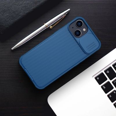 19. Nillkin CamShield Pro Magnetic Case etui iPhone 14 Plus pokrowiec osłona na aparat kamerę niebieski (z MagSafe)